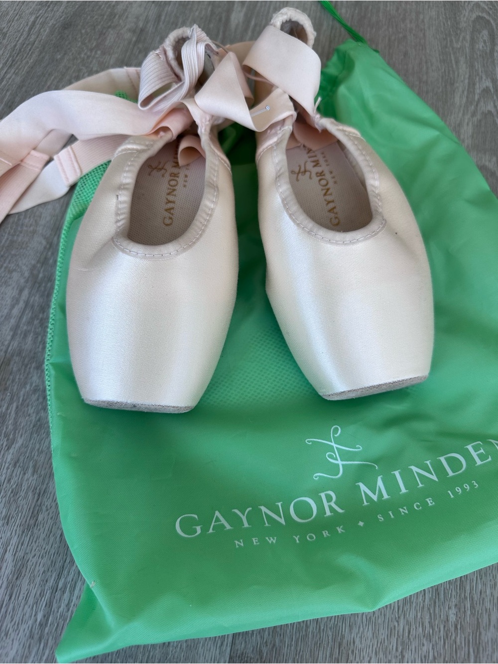 Gaynor Minden Europa Pointe Shoes SK-8.5M4HDL